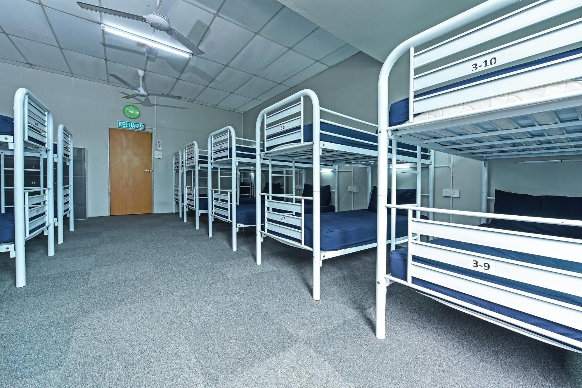 Spot On 90449 Bed Station Guest House Dormitory Cameron Highlands Exterior photo